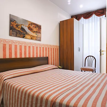 酒店 Via Marsaglia 圣雷默